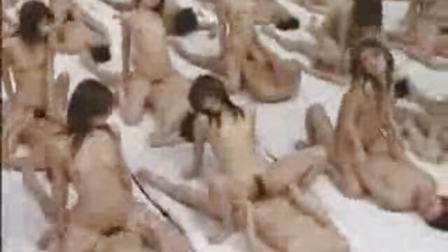 Якість HD :  Чудова струнка засмагла брюнетка порно фото відео Дана Весполі отримує буріння свого ануса на дивані Відео для дорослих 