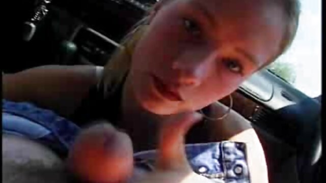 Якість HD :  Ебуча білява студентка покриває пальці ніг червоним лаком гарне порно відео для нігтів Відео для дорослих 